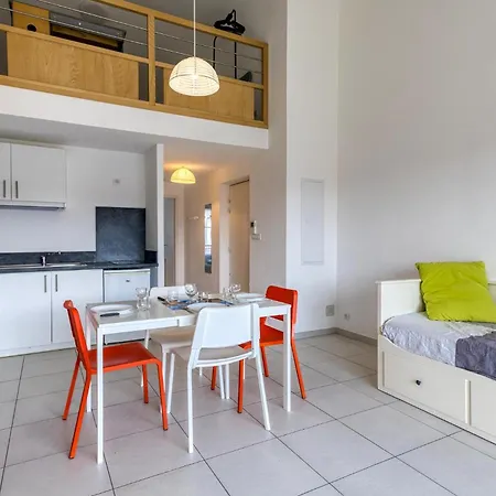 Proche * La Rochelle (Charente-Maritime)